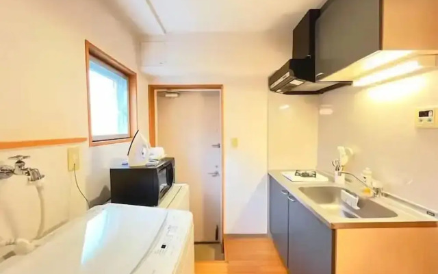 Amika First 203
