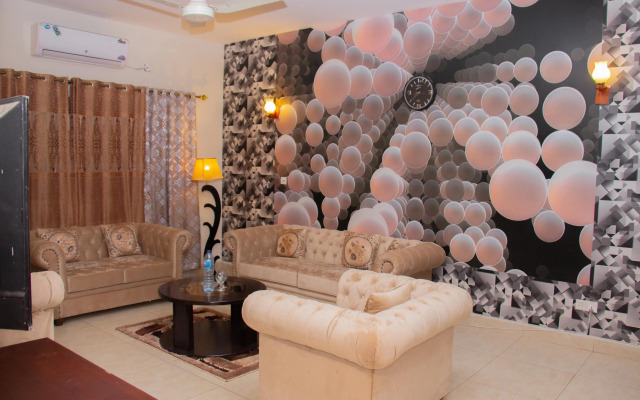 Livin Hub Guest House