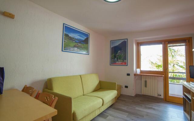 Matterhorn View Apartment in Breuil-Cervinia near Ski Area