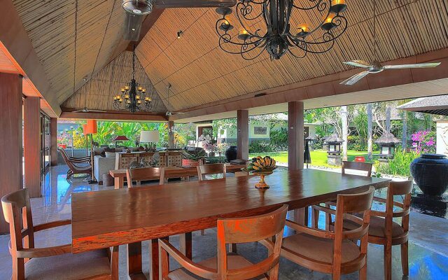 Villa Indah Manis