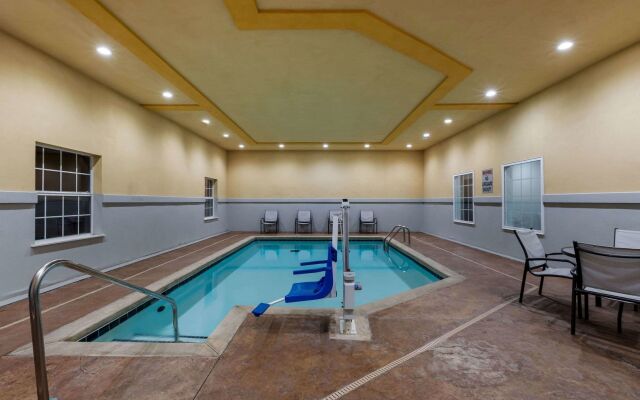 Comfort Inn & Suites