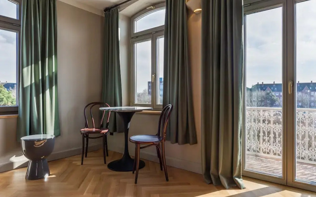 Mimosa Suites
