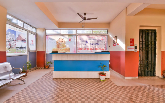 OYO 70783 Hotel Happy Journey