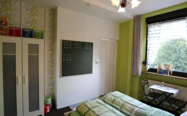 b & b Die alte Schule