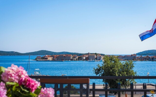 Stunning Apartment in Sibenik With Wifi and 3 Bedrooms