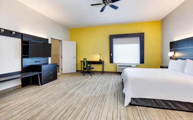 Holiday Inn Express Hotel & Suites Cleburne by IHG