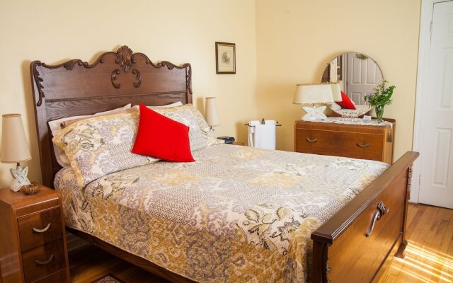 Maison Des Jardins B & B