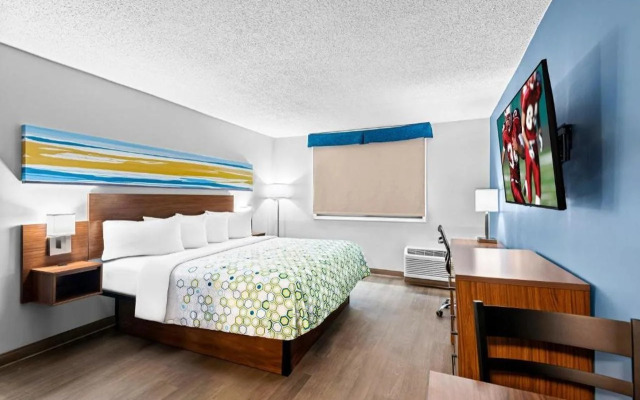 HomeTowne Studios by Red Roof & Conference Center Cortland