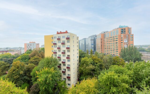 Apartments City Center Ochota by Renters