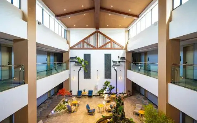 Jinglan Holiday Hotel