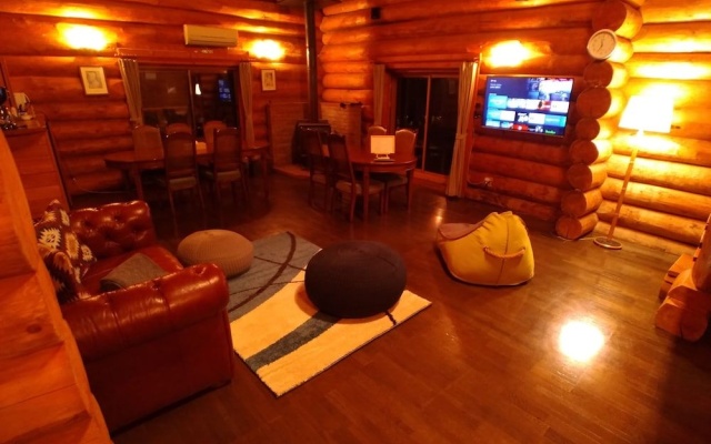 Log cabin rental & Finland Sauna Step House