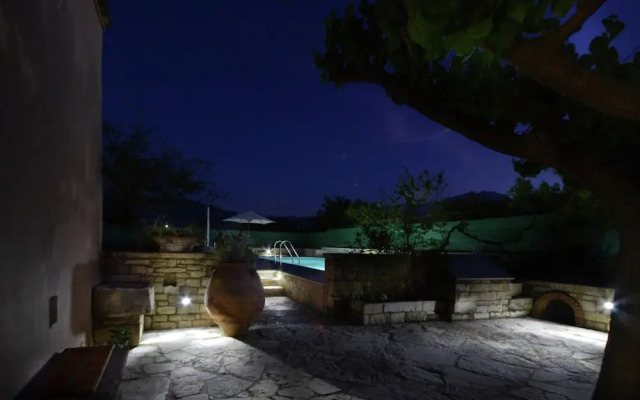 Lovely Holiday Home in Kalamitsi Alexandrou