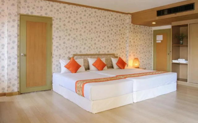 Takiab Beach Resort