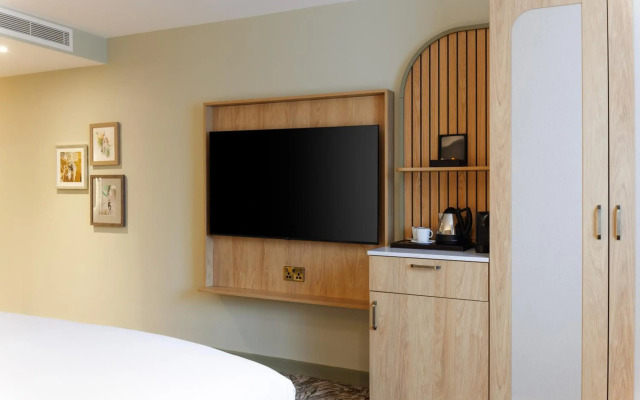 DoubleTree by Hilton Bristol North