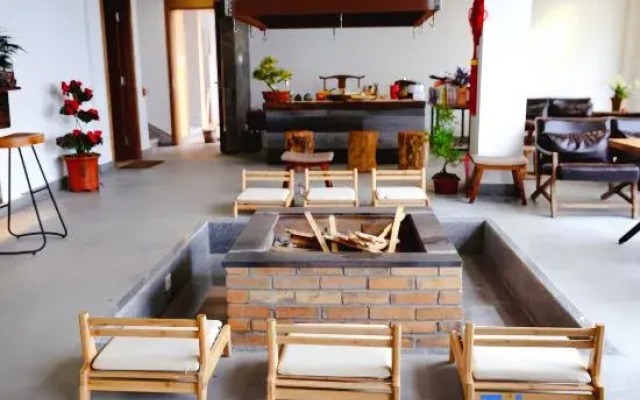 Titianshang Inn