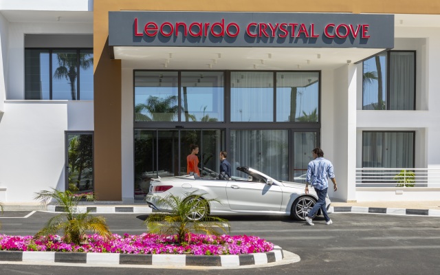 Leonardo Crystal Cove & Spa by the sea - Adults Only