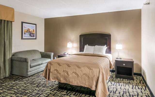 Quality Inn Rochester West