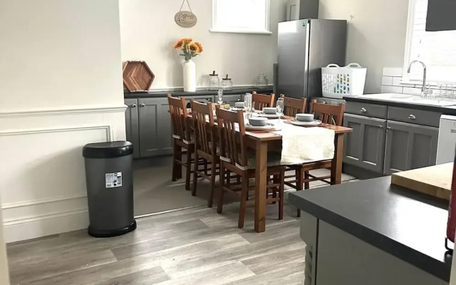 Luxury Family Home Central Bournemouth Sleeps 6
