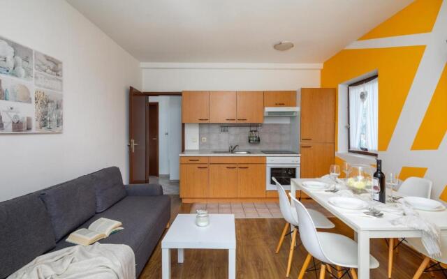 Apartments Villa Zrinka