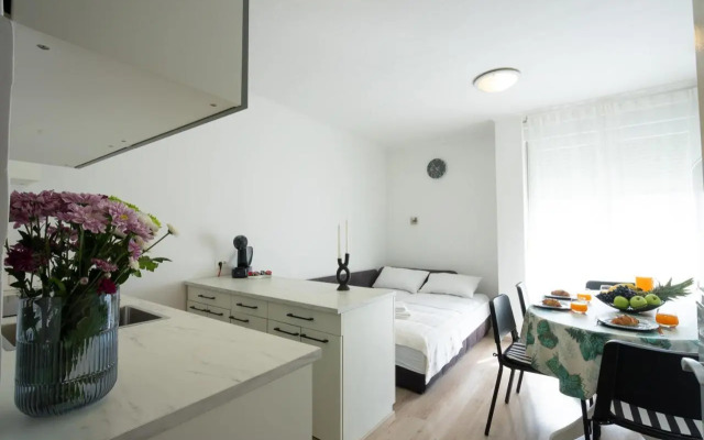 Adventure apartment 75m2 close to the center