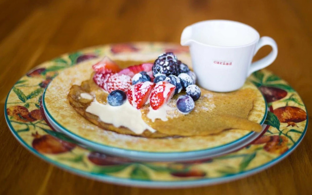 Fields Lodge Bed & Breakfast