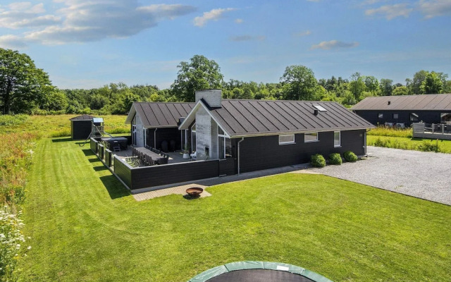 20 Person Holiday Home in Glesborg