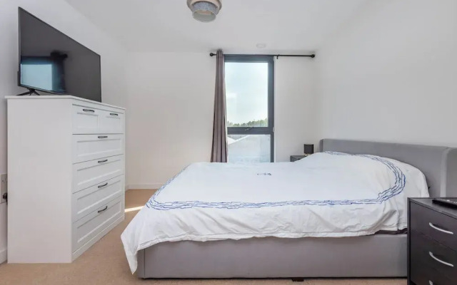 Brand new modern flat in Bermondsey