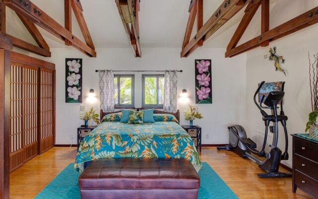 Black Sand Beach House 2 Bedroom Home