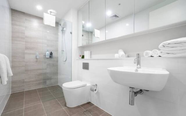 F03-darling Harbour 1 BDR APT