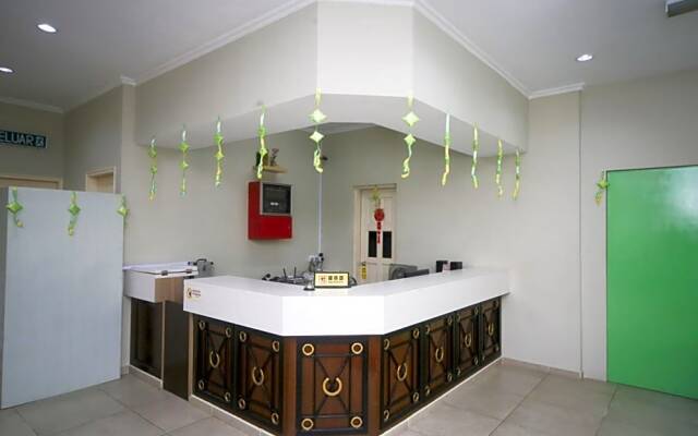 OYO 563 Jockey Lodge Hotel