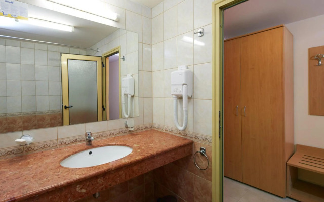 Diamond Hotel