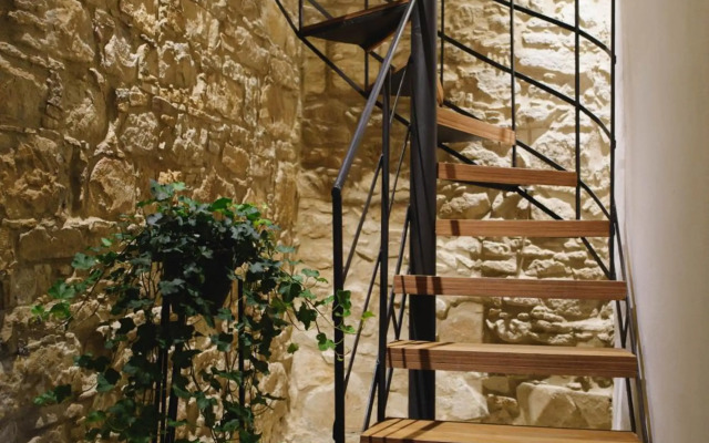 Serenity Boutique House