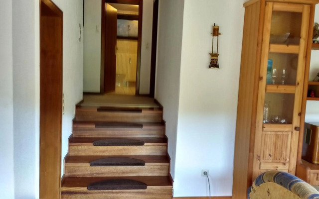 Ferienwohnung Rhododendron - Natur pur Kinderparadies