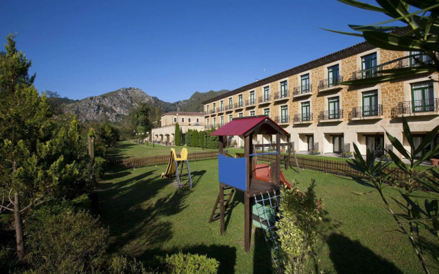 Parador De Cangas De Onis