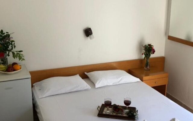 Main Guest House Skiathos