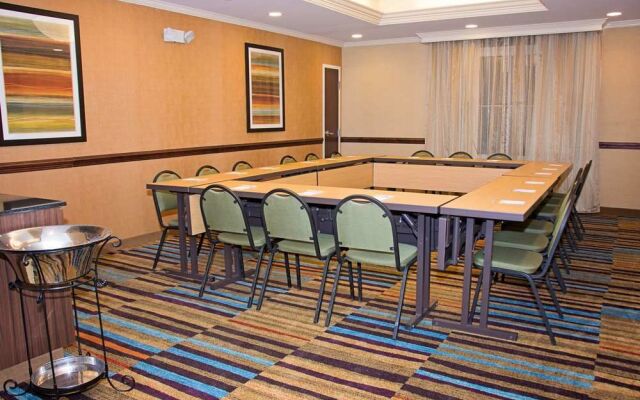 Fairfield Inn & Suites Butler