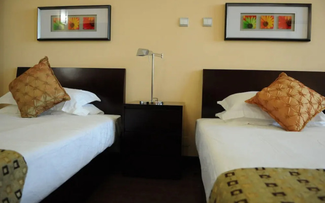 Desty  Hotel