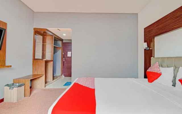 Hotel O Near Rsud Arifin Achmad Formerly Damon Butik Hotel