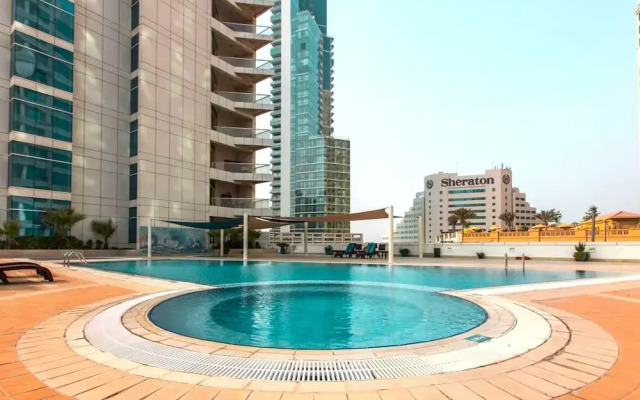 Stunning Apartment with balcony Dubai Marina