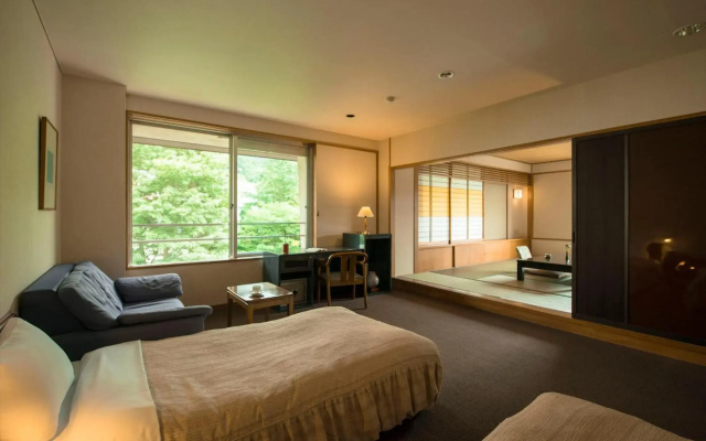 Hotel Lucent Takamiya