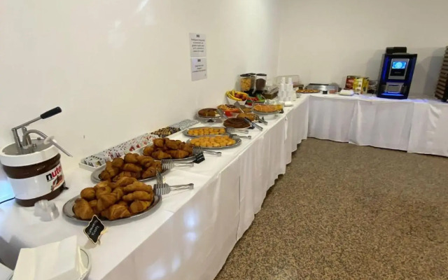 Hotel Modenese