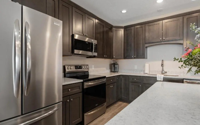 Kasa 539 Bay Street Traverse City