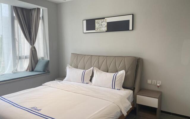 Elizabeth Golf Apartment