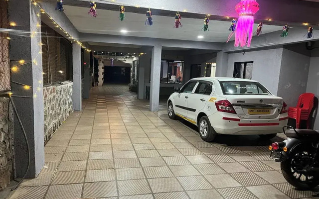 Savitri Bungalow