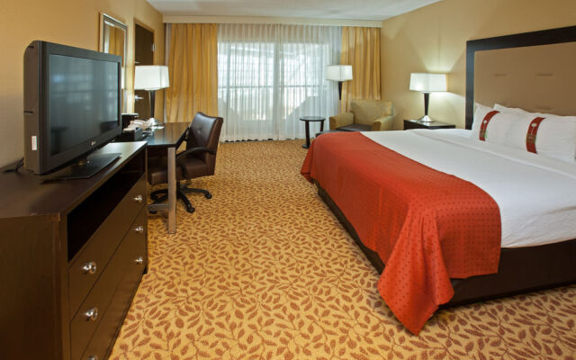 Holiday Inn Evansville Airport