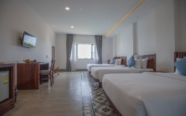 Yani Hotel