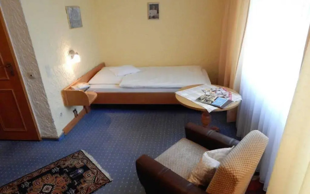 Land Gut Hotel Zum Alten Forsthaus