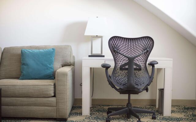 Hotel Skyler Syracuse Tapestry Collection by Hilton