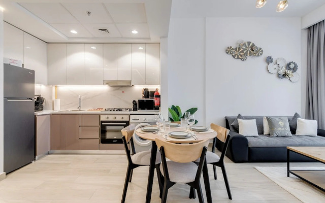 GLOBALSTAY. Azizi Riviera 40