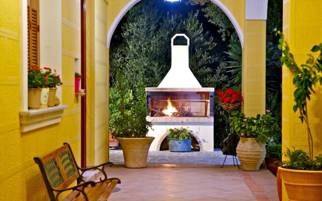 Xagnando Holiday Home